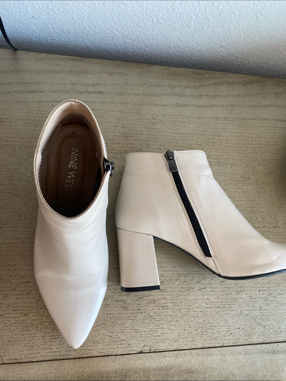 Nine West Ivory Leather Pointed Toe Block Heel Ankle Boots